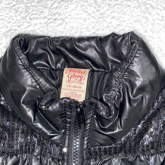 Girls Black Puffer Vest(Size Large 10-12) - Picture 5 of 7